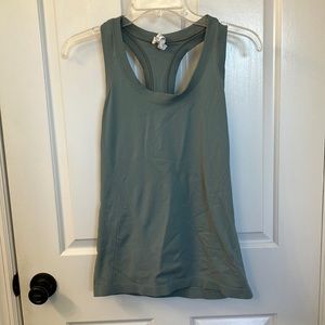 Athleta Momentum Tank in Seafoam